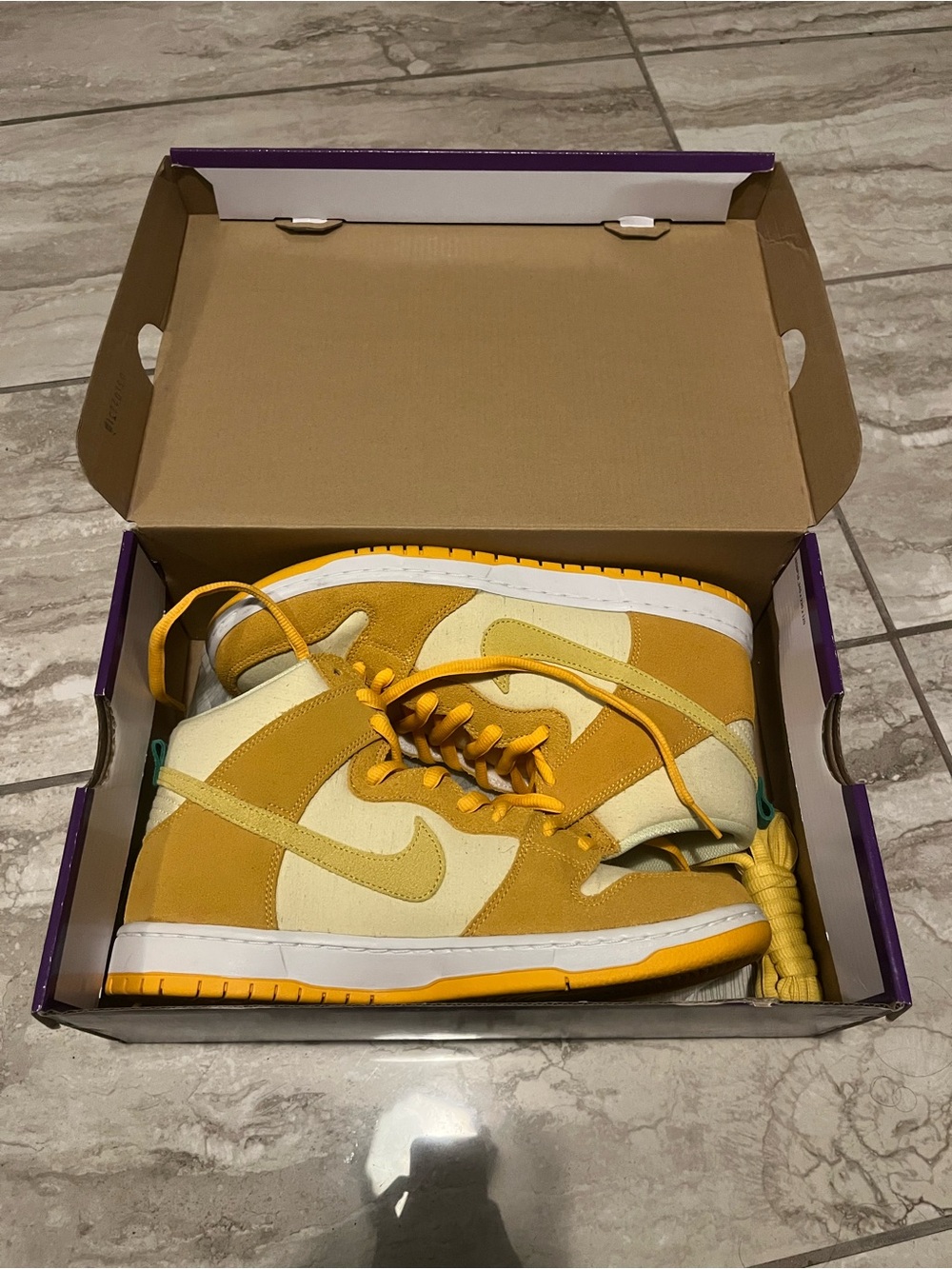 Jordan 1 “Pineapple” Nike Sb Sneakers